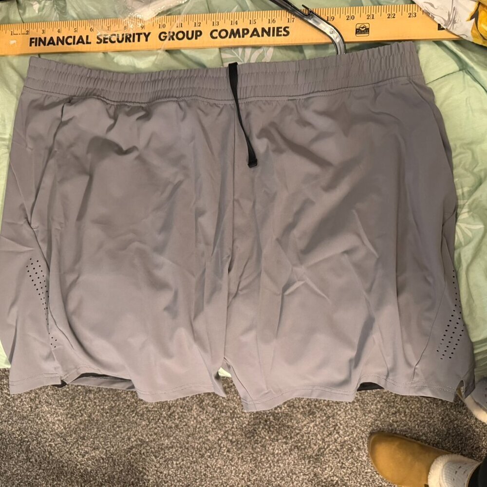 Athletic Works - Nwot Men's Gray Shorts — image 4 of 4